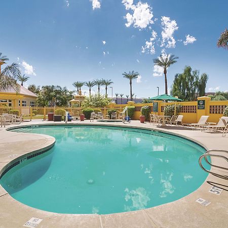 La Quinta By Wyndham Phoenix Mesa West Exterior photo